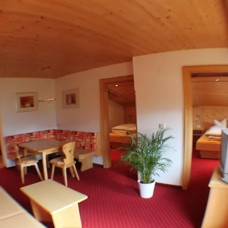 Haus Gerda Гостевой дом 3*