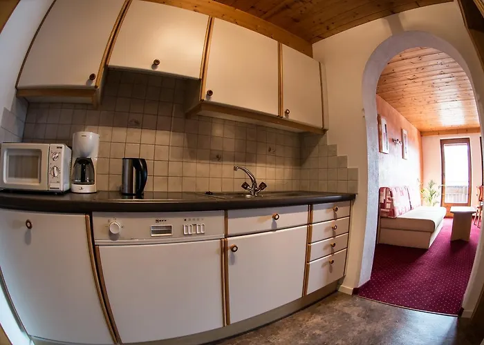 Haus Gerda בית הארחה 3*